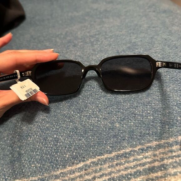 NWT Ray Ban Zuri Bio-based Black Polarized Sunglasses size 52-19 RB4455